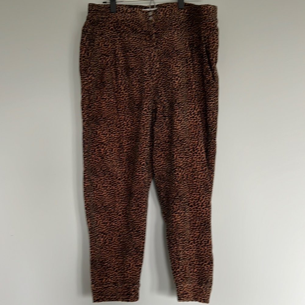Anthropologie 1x elastic waist and hem leopard cheetah wide leg pants.